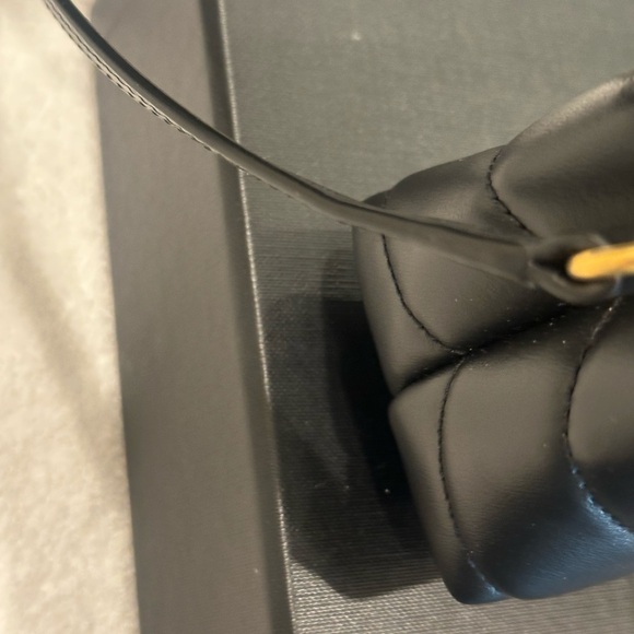 YSL TOY LouLou in Black with Gold hardware. - Picture 4 of 12